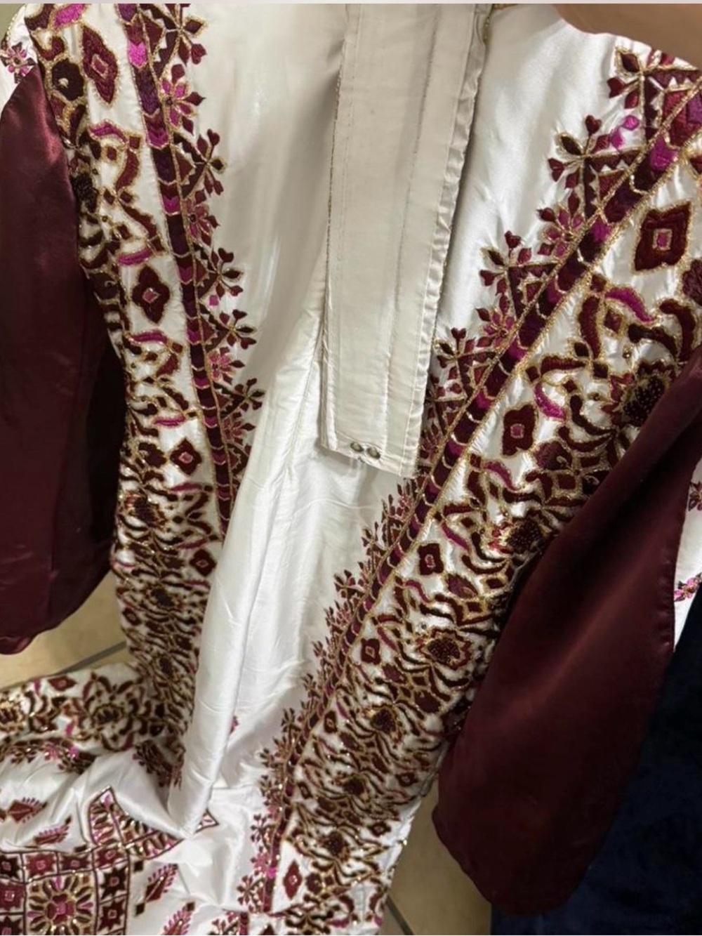Custom made thobe - Picture 5 of 5